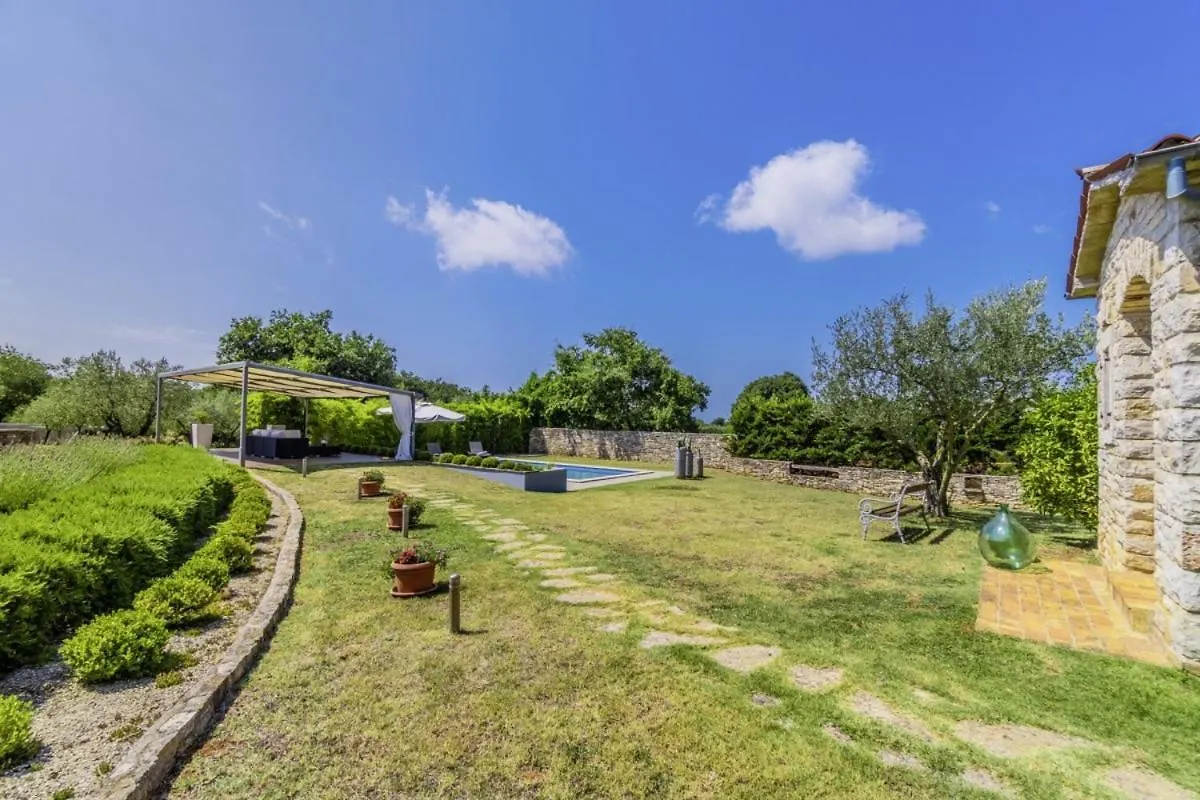 Istria Moderna In Muntic Villa Pula Croatia