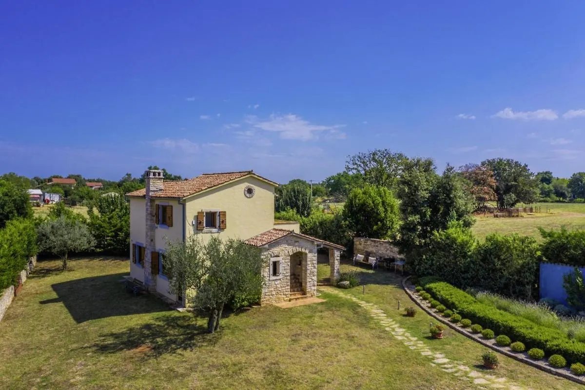 Istria Moderna In Muntic Villa Pula